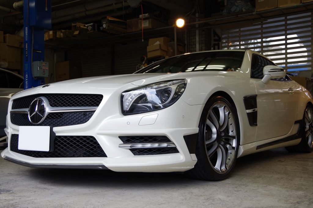 Mercedes SL R231にハイグロスカーボンラッピング │ アクセスエボリューション -Access-Evolution BLOG-