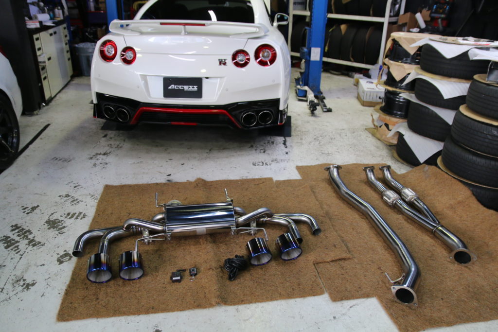 R35 GT-Rにパワークラフトマフラーお取り付け! │ アクセス