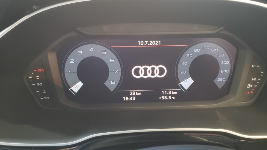 Audi  Q3    Car Deteiling