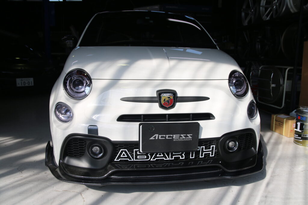 セール ABARTH 595 シリーズ4 カーボン フォグライトカバー