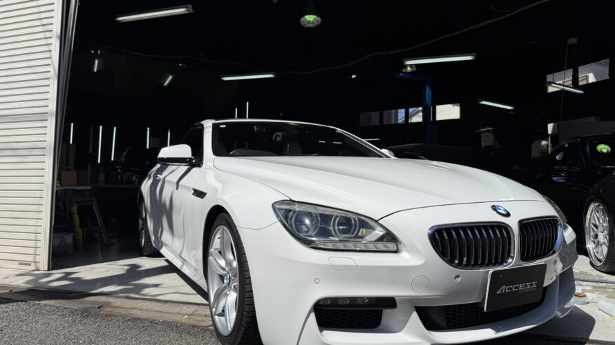 F12 6シリーズ　エンジンルーム内カバー交換