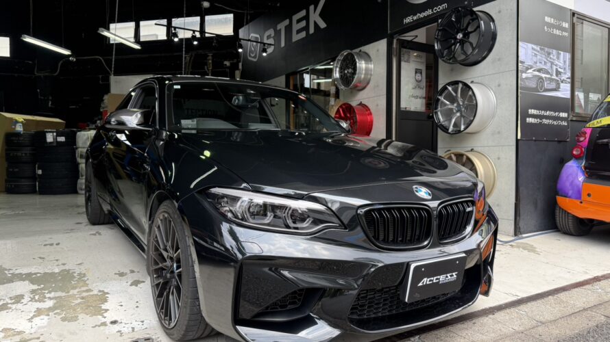F87 M2 STEK DYNO Cloudにてヘッドライトプロテクション、end cc　カーボンルーフカバー取付