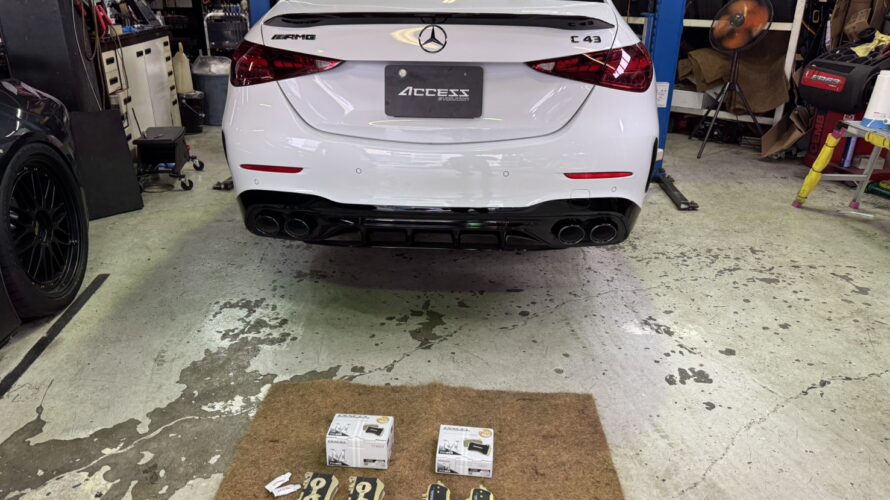 メルセデスベンツ　AMG C43　ディクセル低ダストパッド取付