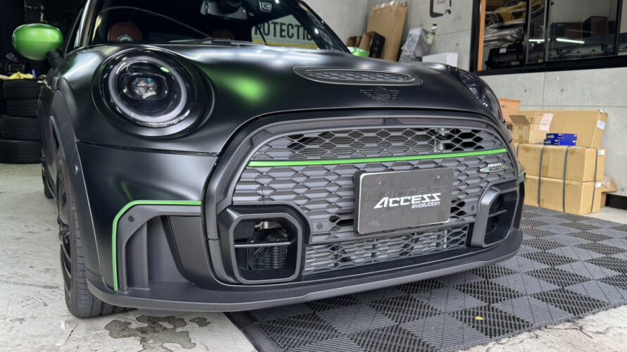 F57　JCW　QUADフィルムにてライン追加